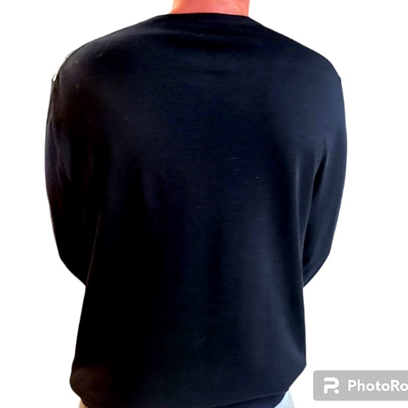 MICHAEL KORS🍃MENS CREWNECK XL SWEATSHIRT 🍃BLACK EMBOSSED LOGO WHITE DETAILS - Picture 7 of 7